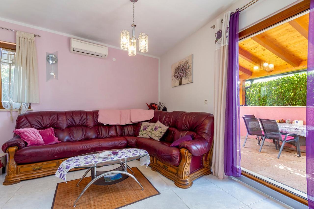 Magic Holiday Apartment Bale Bagian luar foto
