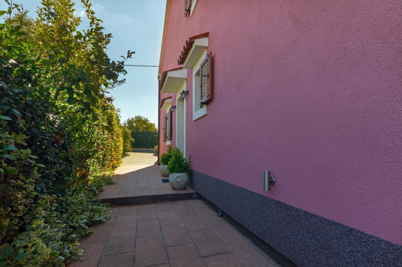 Magic Holiday Apartment Bale Bagian luar foto