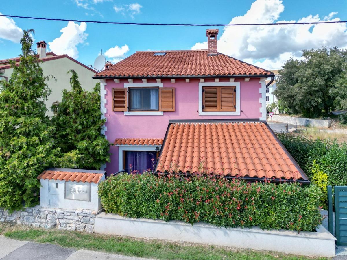 Magic Holiday Apartment Bale Bagian luar foto